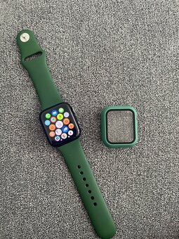 Apple watch SE 2.generace 40mm - 2