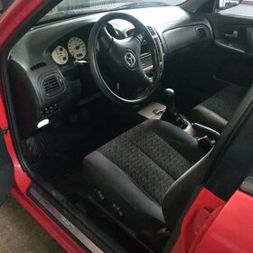 MAZDA 323 F 1,6  2002 - 2