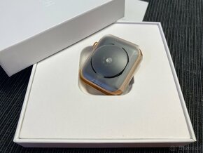 NOVÉ Apple Watch SE (2020) Blush Gold GPS 44mm - 2