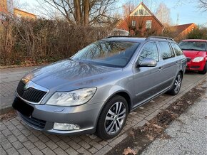 ŠKODA OCTAVIA 2 FACELIFT UBER BOLT TAXI - 2