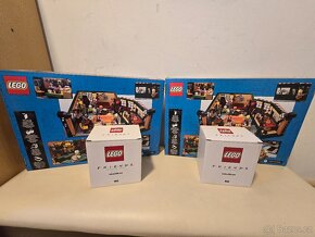 Lego 21319 + Lego 5006068 friends Central Per Mug - 2