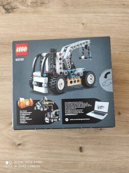 Lego Technic Nakladač - 2