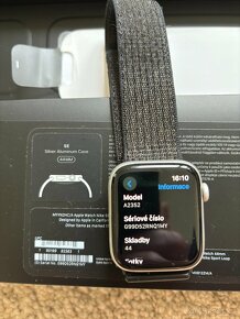 Apple Watch SE 2020 - 2