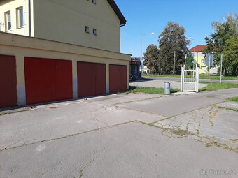 Prodej garáže  u pekárny Racek  v Přerově 18 m² - 2