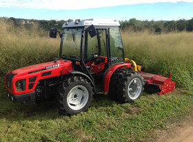 Malotraktor AGT 960 R - otočné pracoviště, 50 HP - 2