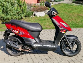 Skútr Kymco DJ 125 S - 2