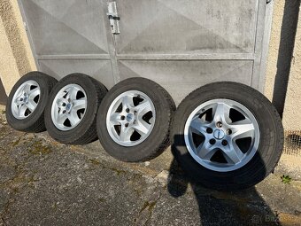 VW Transporter Multivan T5-Alu sada pneu PIRELLI 215/65/16C - 2