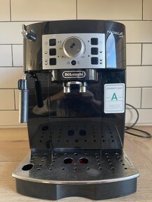 De'Longhi Magnifica S - 2