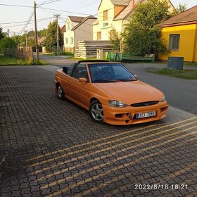 Ford Escort XR3i Cabrio 1.8 77kw Tuning - 2