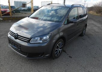 Volkswagen Touran 1,6 TDI 77 kW Serviska 7 Míst benzín - 2