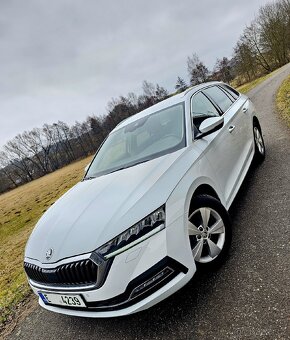 Škoda Octavia IV combi 2.0tdi 85kw DSG rok 2022 1.majitel - 2