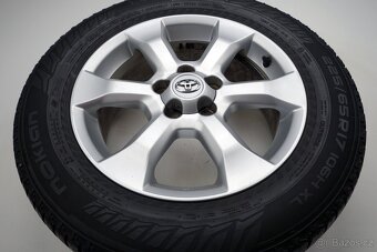 Toyota RAV4 - Originání 17" alu kola - Letní pneu - 2