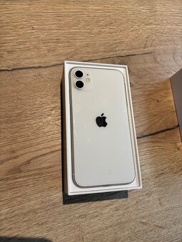 Apple iPhone 11 - 2