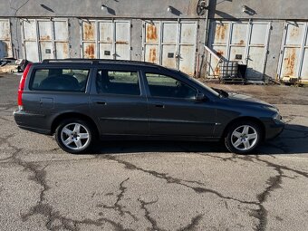 V70 2.5T AWD benzin nová stk - 2