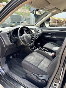 Mitsubishi Outlander Intense 2.2Di-D,4WD,manual,7mist - 2