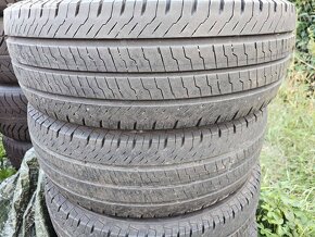 Letní pneu 205/65 R16C Continental. - 2