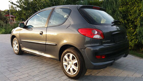 Peugeot 206+ 1.1 i KLIMA PĚKNÝ STAV - 2