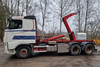 Volvo FH16 700 6x4 nosič kontejneru - 2