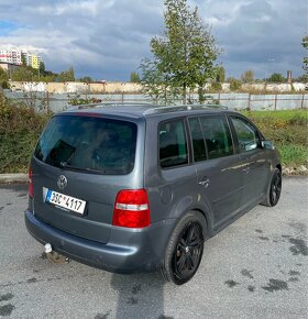 VW Touran 1,9Tdi /77kw/ 7míst/ DSG/ tažné - 2