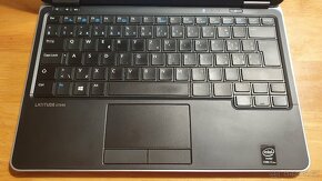 Dell Latitude e7240, i7, 8/256GB, WIN10 Pro + dock - 2