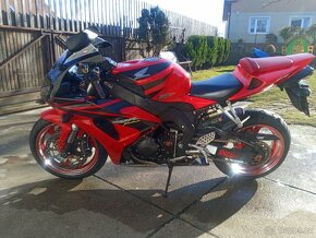 Honda cbr 1000 rr - 2