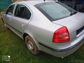 škoda octavia II zadní část vozu 9102 - 2