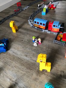 lego duplo mix s kolejema a vlackem - 2