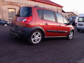 Renault Scénic 2,0 benzín , 111000km - 2