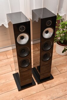 Bowers & Wilkins 704s2 - 2