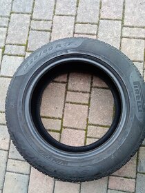 225/60/17 Pirelli Scorpion - 2