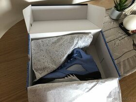 Jordan 5 Retro UNC University Blue - 2