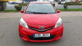 Toyota Yaris 1.0i rv 10/2013 koupeno v ČR serviní kniha - 2