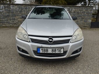 Opel Astra H - 2