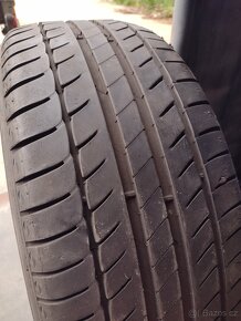 Pneu 215/50 r17 - 2