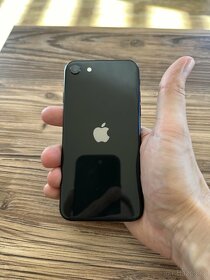 iPhone SE black 64GB - celkem 2 kusy - 2