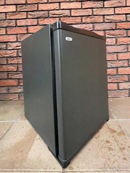 Lednice indel B – Minibar 40l - pravá - 2