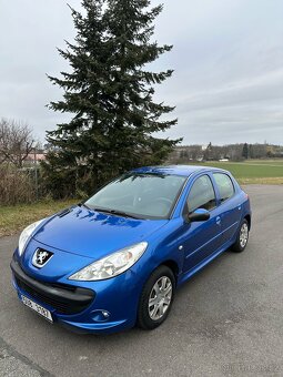 Peugeot 206+ 1.1i klimatizace hezký stav - 2