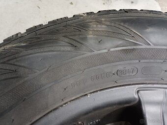 Nokian 235/65/17 - 2