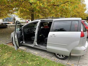 Mazda 5.   7mistne Číst celé - 2