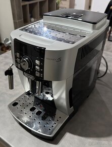 Kávovar DeLonghi Magnifica S - 2