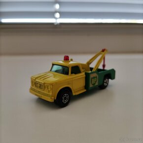 Dodge wreck truck - 2