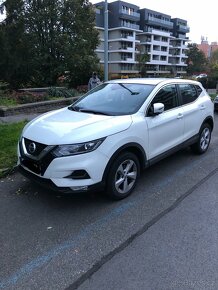 Nissan Qashqai 1.3, 2021, 30500 km, výbava Acenta - 2