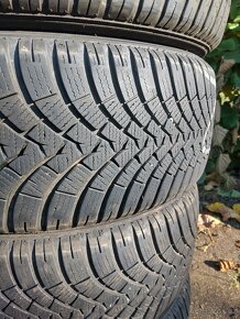 Zimní pneu 215/55R17 - 2