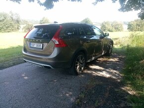 Volvo V 60 Cross Country   SLEVA  NA 349000 - 2