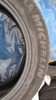 Prodám letní pneu Michelin 205/55 r19 - 2