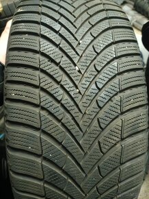 Zimní pneu 245/45 r18 Semperit 7-8mm - 2