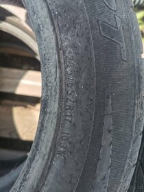 Pneu 235/55 r17 - 2