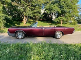 1966 Lincoln Continental Convertible - 2