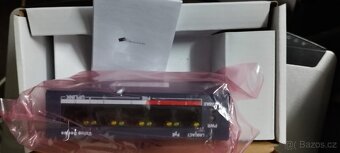 5 port PoE switch pro kamery HikVision DS-3E0105P-E/M(B) - 2