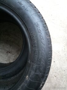 Prodám 2 zimní použité pneu Pirelli Sotozzero 225/55/R - 2